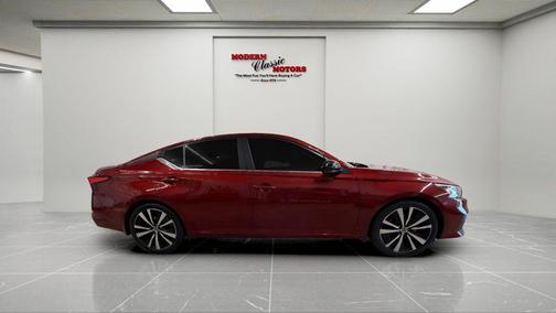 Scarlet Ember Tintcoat 2019 Nissan Altima 2.5 SR