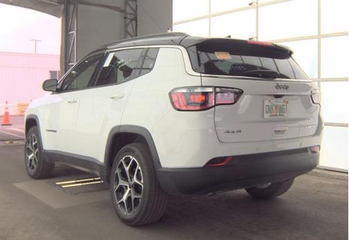 Bright White Clearcoat 2025 Jeep Compass Limited
