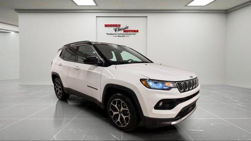 Bright White Clearcoat 2025 Jeep Compass Limited