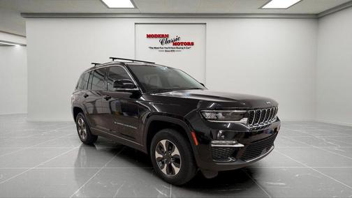 Diamond Black Crystal Pearlcoat 2022 Jeep Grand Cherokee 4xe Base
