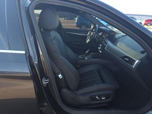 2023 BMW 530 i xDrive