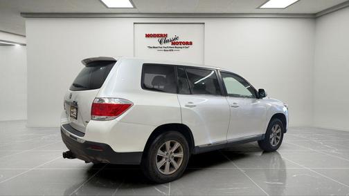 Blizzard Pearl 2011 Toyota Highlander SE