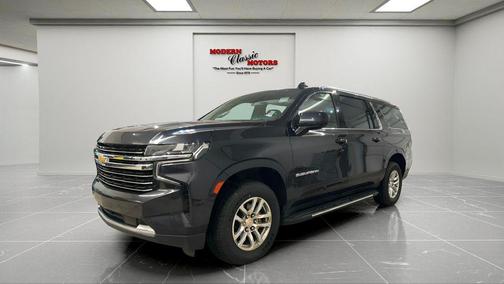2023 Chevrolet Suburban LT