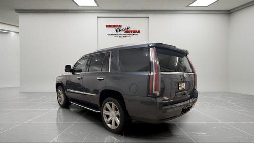 Shadow Metallic 2019 Cadillac Escalade Luxury