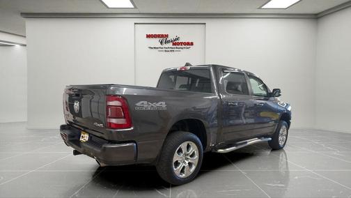 Granite Crystal Metallic Clearcoat 2019 RAM 1500 Big Horn