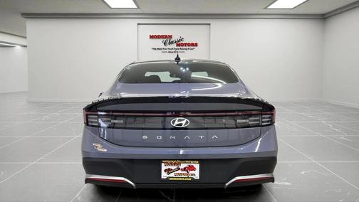 2025 Hyundai SONATA SE