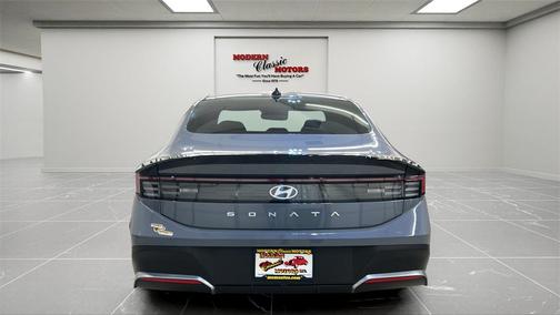 2025 Hyundai SONATA SE