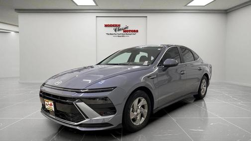 2025 Hyundai SONATA SE