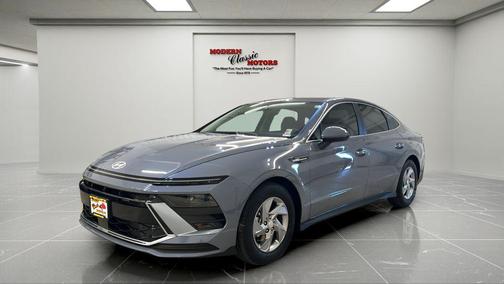 2025 Hyundai SONATA SE