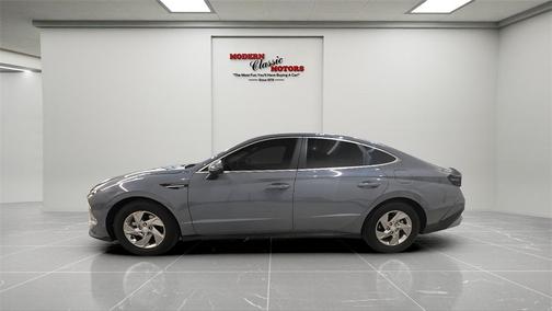 2025 Hyundai SONATA SE