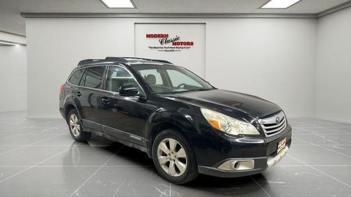 Crystal Black Silica 2011 Subaru Outback 3.6 R Limited