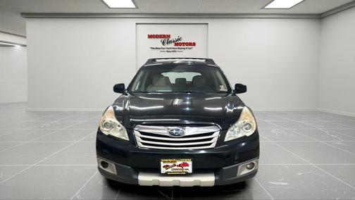 Crystal Black Silica 2011 Subaru Outback 3.6 R Limited
