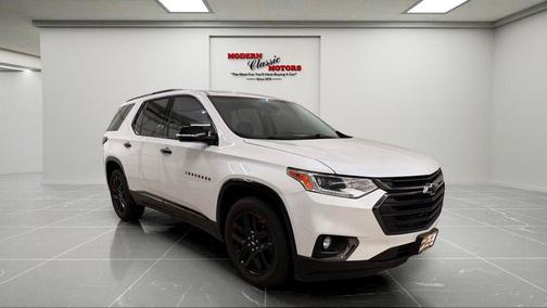 Iridescent Pearl Tricoat 2018 Chevrolet Traverse Premier