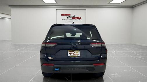 2022 Jeep Grand Cherokee 4xe Trailhawk