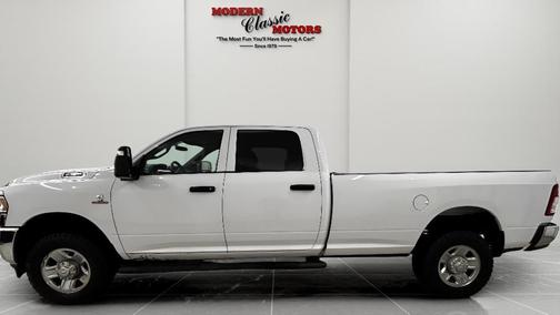 2024 RAM 2500 Tradesman Crew Cab 4x4 8' Box