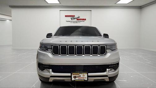 Silver Zynith 2023 Jeep Wagoneer Series III 4x4