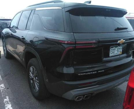 Radiant Red Tintcoat 2026 Chevrolet Traverse AWD Z71