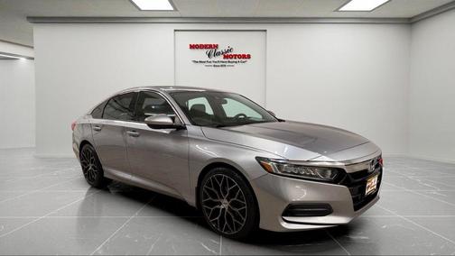 Lunar Silver Metallic 2018 Honda Accord LX