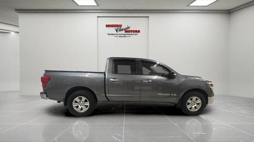 2018 Nissan Titan SV
