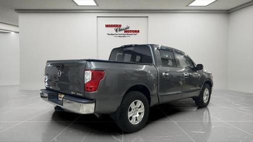 2018 Nissan Titan SV