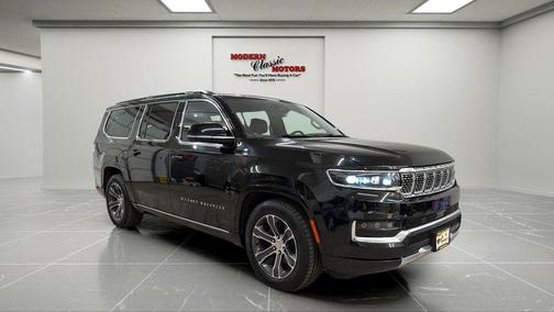 Diamond Black Crystal Pearlcoat 2024 Jeep Grand Wagoneer L 4x4
