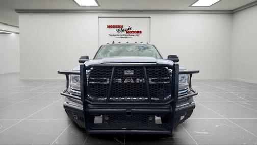 Bright White Clearcoat 2020 RAM 3500 Big Horn Crew Cab 4x4 8' Box