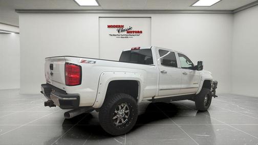 Summit White 2016 Chevrolet Silverado 3500 LTZ