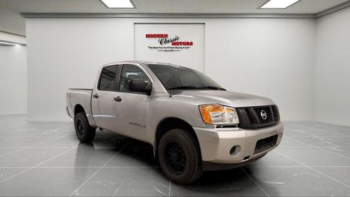 Gun Metallic 2015 Nissan Titan SV