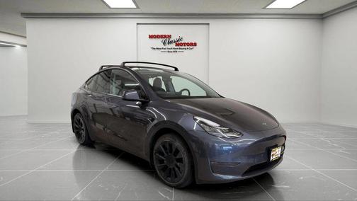 Gray 2022 Tesla Model Y Long Range Dual Motor All-Wheel Drive