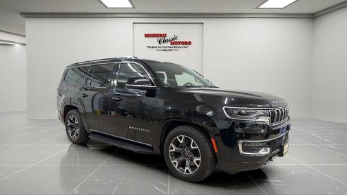 Diamond Black Crystal Pearlcoat 2024 Jeep Wagoneer Series III 4x4