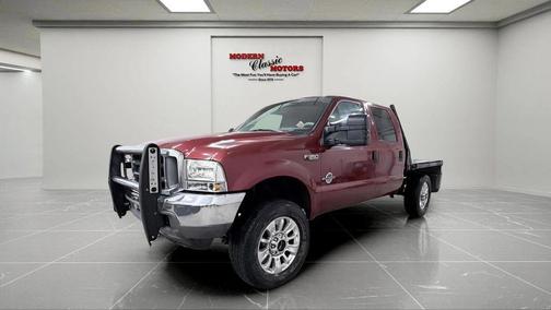 Red 2001 Ford F-350