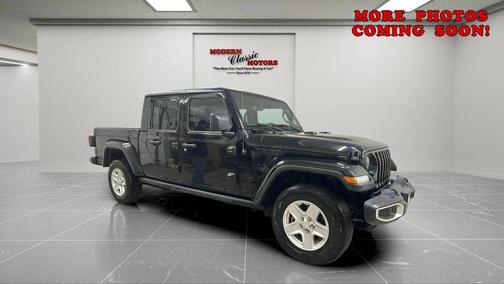 2022 Jeep Gladiator Sport S