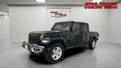 2022 Jeep Gladiator Sport S