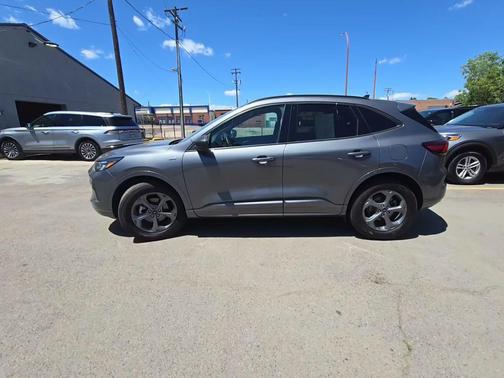 Carbonized Gray Metallic 2024 Ford Escape ST-Line