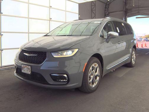 Ceramic Gray Clearcoat 2021 Chrysler Pacifica Limited