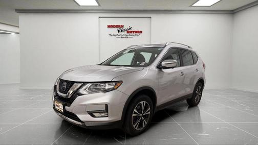 Brilliant Silver Metallic 2020 Nissan Rogue SV