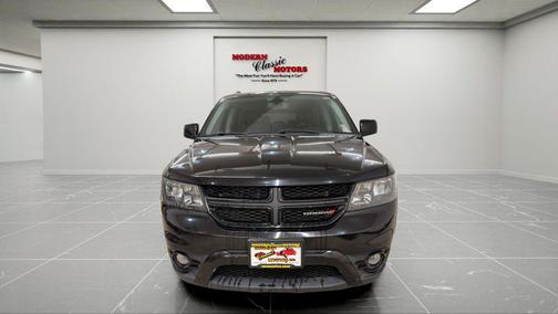 Pitch Black Clearcoat 2018 Dodge Journey Crossroad