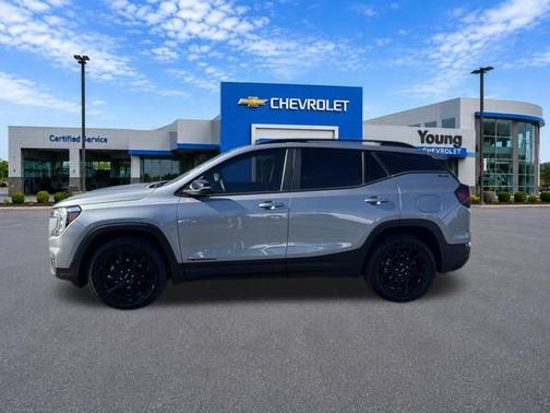 Sterling Metallic 2023 GMC Terrain SLE
