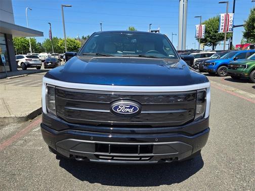2025 Ford F-150 Lightning Platinum