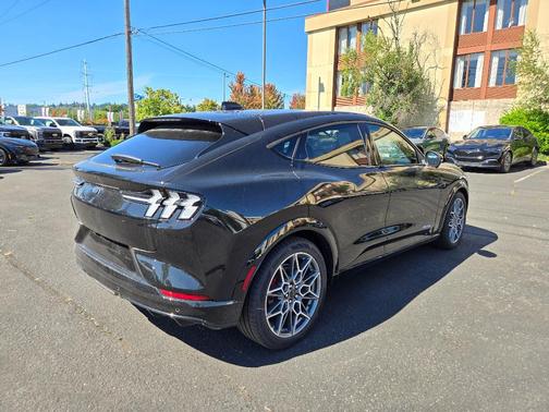 2025 Ford Mustang Mach-E GT