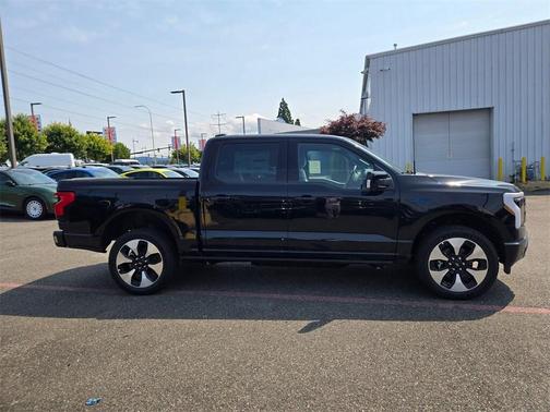 2025 Ford F-150 Lightning Platinum