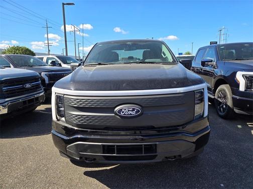 2025 Ford F-150 Lightning XLT