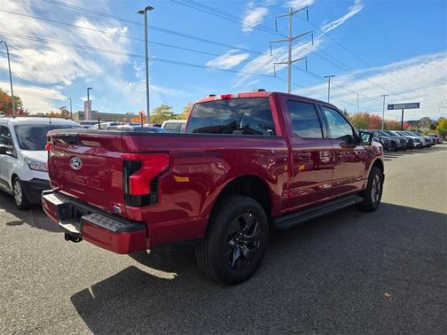 2025 Ford F-150 Lightning Flash