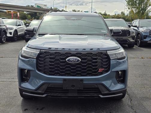 Vapor Blue 2026 Ford Explorer ST