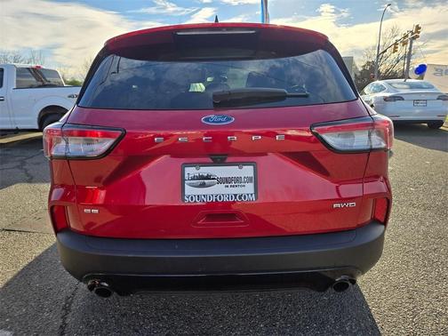 2022 Ford Escape SE