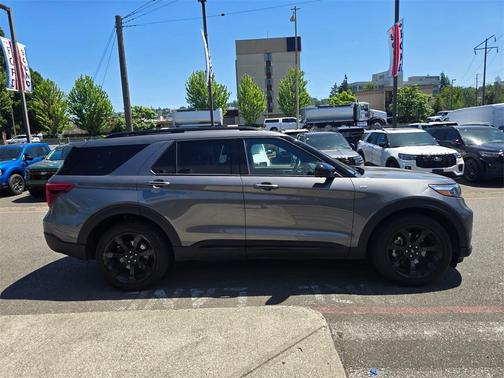 2023 Ford Explorer ST-Line