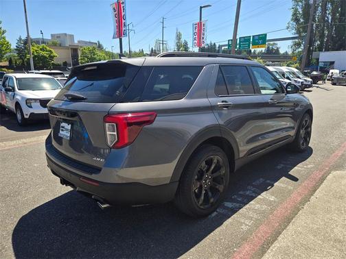 2023 Ford Explorer ST-Line