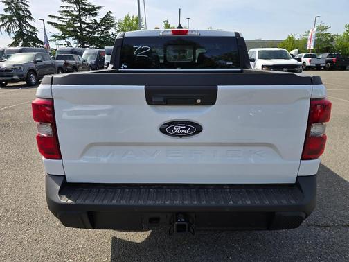 Oxford White 2026 Ford Maverick Lariat