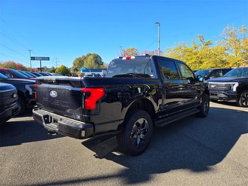 2025 Ford F-150 Lightning Flash