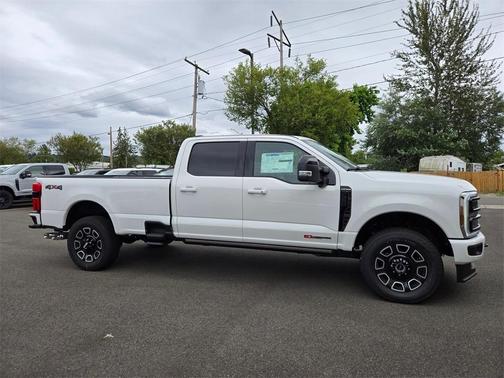 2025 Ford F-350 Platinum